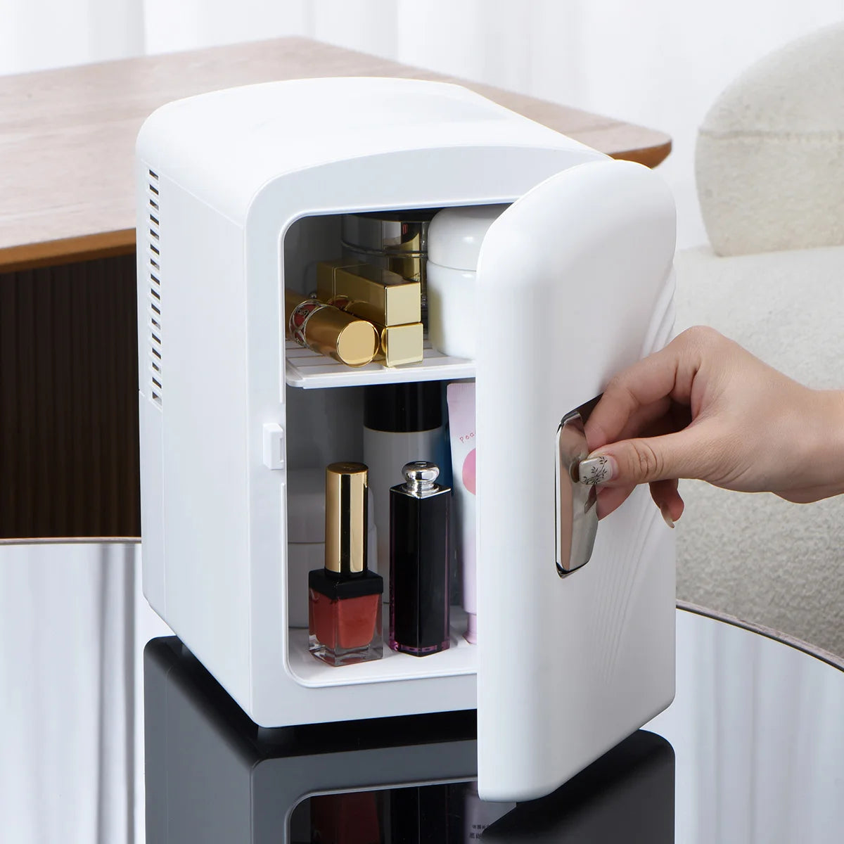 IceBlue Retro Mini Fridge 4L 6 Can Makeup Skincare Portable